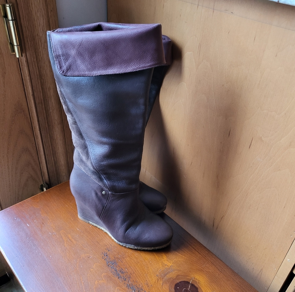 UGG Over the Knee Boot Size 8